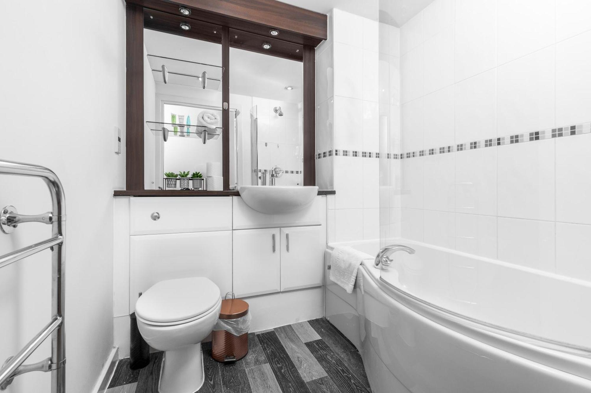 City Centre Apartment - 2 Bedroom - Secure Parking - Top Rated - 201M Birmingham Buitenkant foto