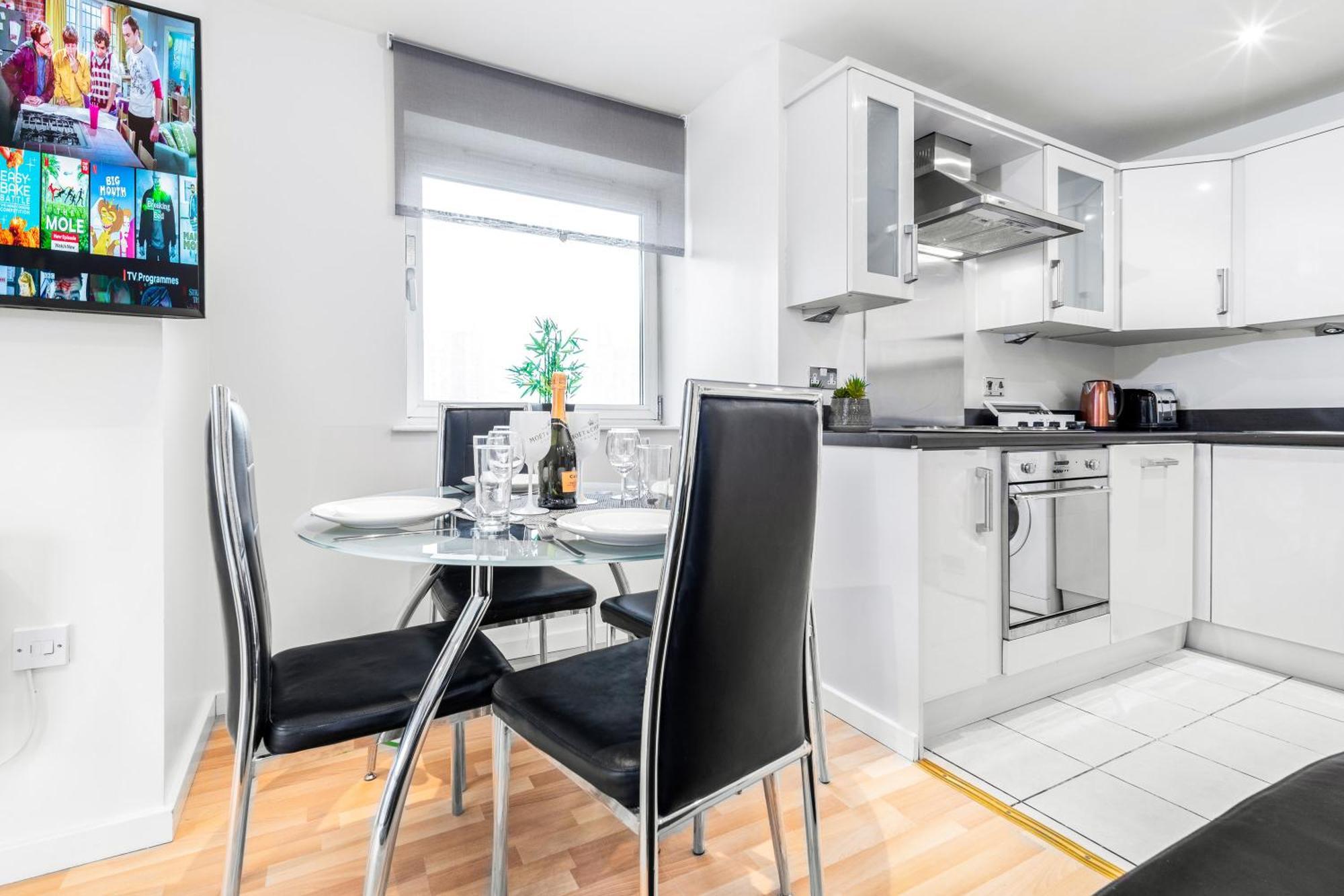 City Centre Apartment - 2 Bedroom - Secure Parking - Top Rated - 201M Birmingham Buitenkant foto